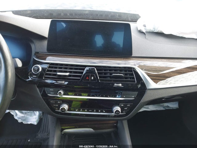 WBAJR7C06LWW77504 BMW 530i Xdrive