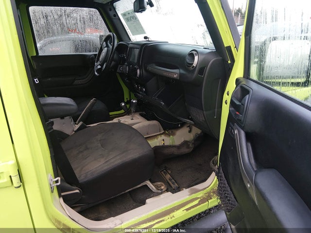 1C4BJWDGXGL342256 Jeep Wrangler Unlimited Sport