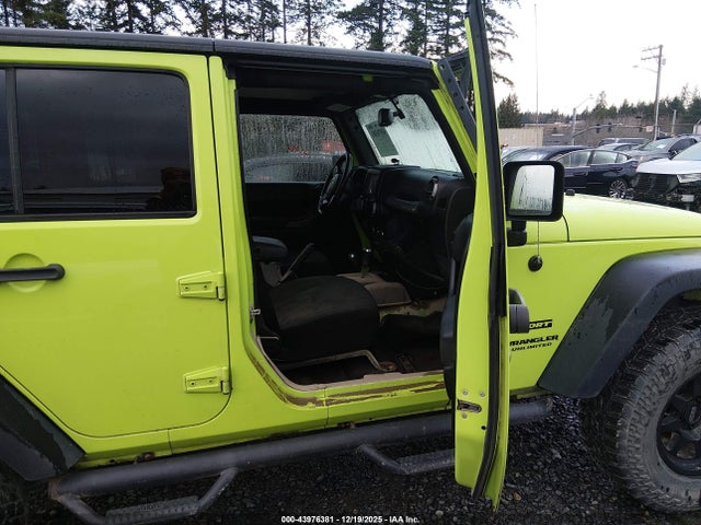 1C4BJWDGXGL342256 Jeep Wrangler Unlimited Sport