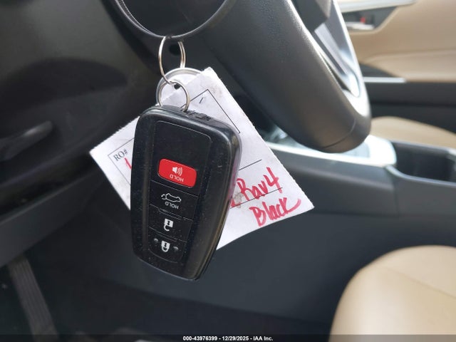 2022 TOYOTA RAV4 HYBRID JTMB6RFVXND064237 Photo 10