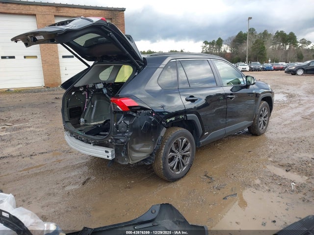 2022 TOYOTA RAV4 HYBRID JTMB6RFVXND064237 Photo 3