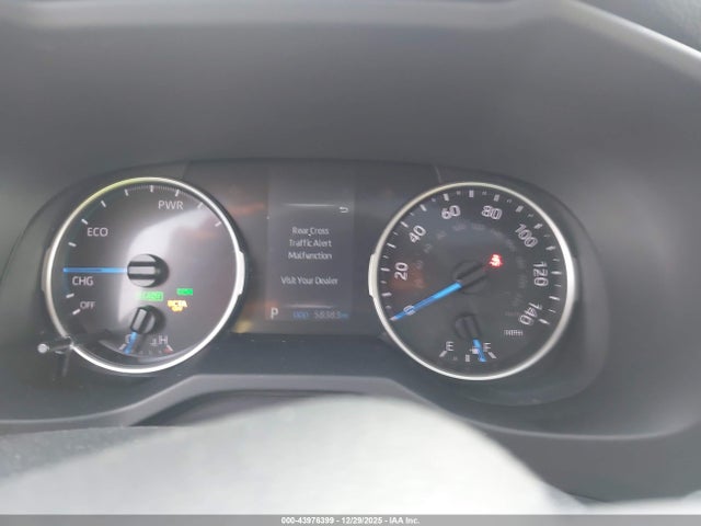2022 TOYOTA RAV4 HYBRID JTMB6RFVXND064237 Photo 6