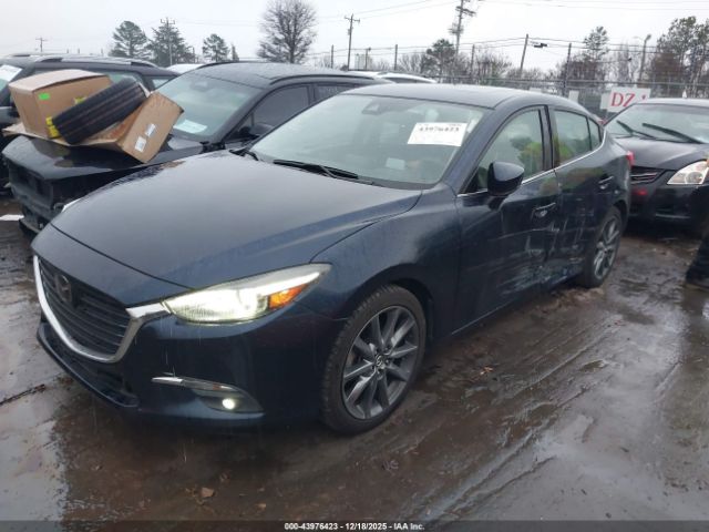 2018 MAZDA MAZDA3 3MZBN1W36JM257189 Photo 1