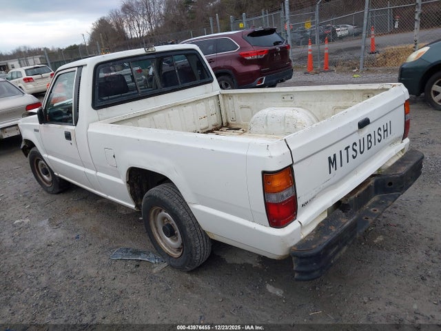 1992 MITSUBISHI MIGHTY MAX / S JA7FL24W5NP001135 Photo 2
