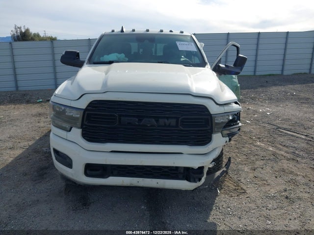 3C6UR5TLXMG649811 RAM 2500 Limited 4x4 6&#039;4 Box