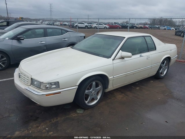 1998 CADILLAC ELDORADO 1G6ET1296WU601240 Photo 1