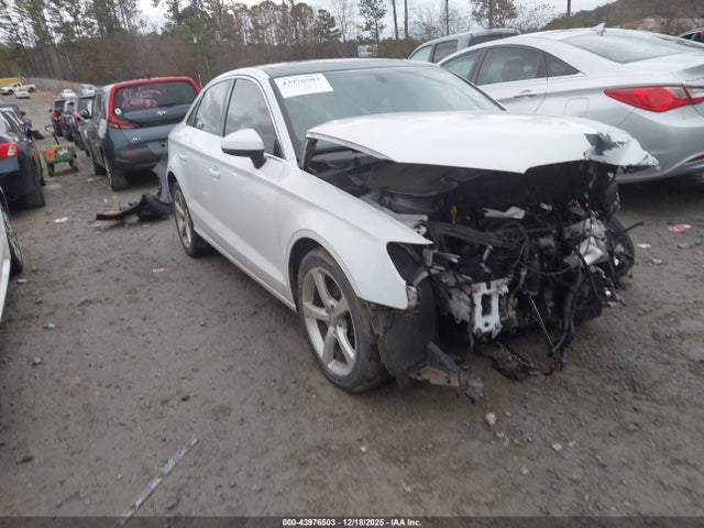 2015 AUDI A3 WAUACGFF8F1094368 Photo 0