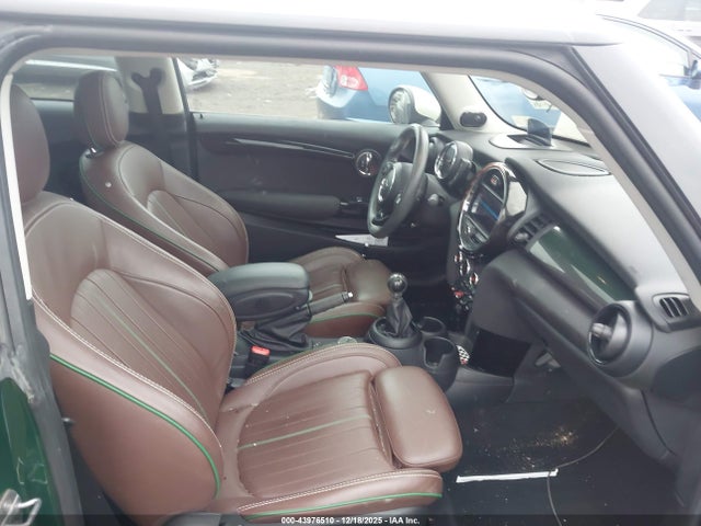 2019 MINI HARDTOP WMWXP7C55K2L10174 Photo 4