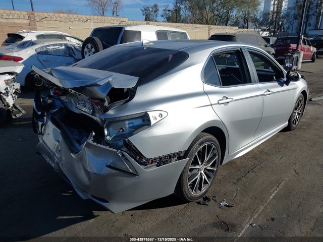 4T1G11AK0NU671441 Toyota CAMRY SE