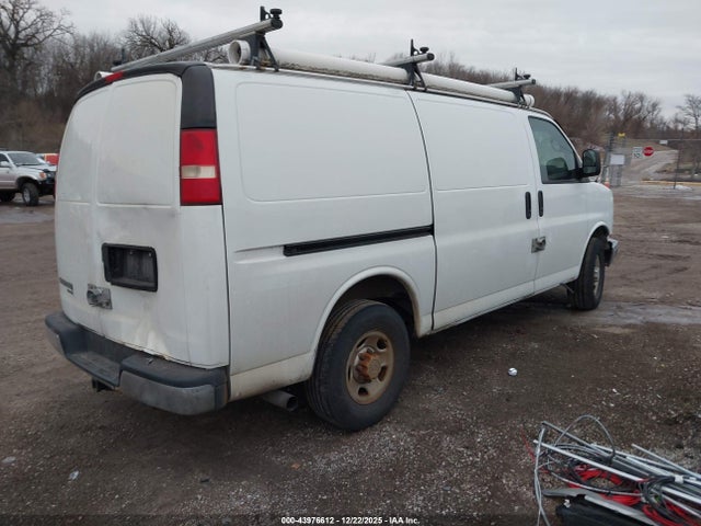 2013 CHEVROLET EXPRESS 2500 1GCWGFFA8D1128107 Photo 3