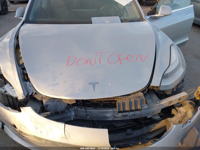 2018 TESLA MODEL 3 5YJ3E1EA1JF048485 Photo 9