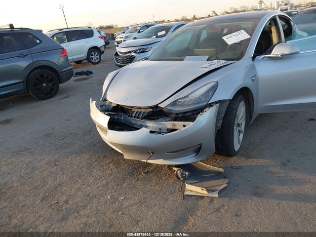 2018 TESLA MODEL 3 5YJ3E1EA1JF048485 Photo 5