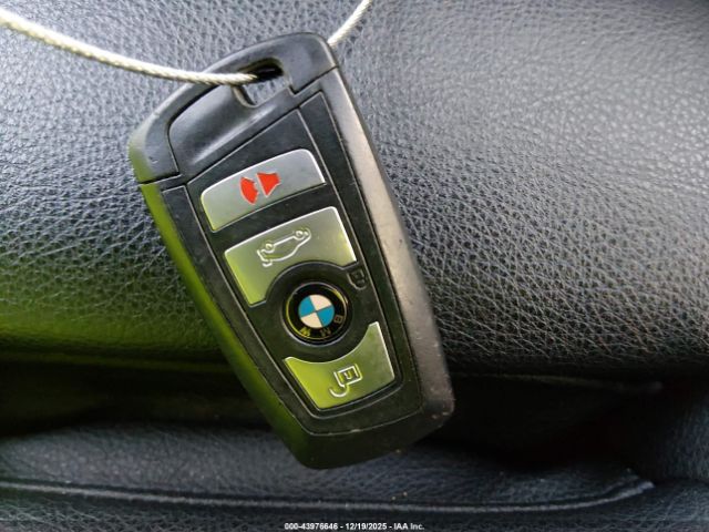 2016 BMW 320I WBA8A9C52GK619397 Photo 10