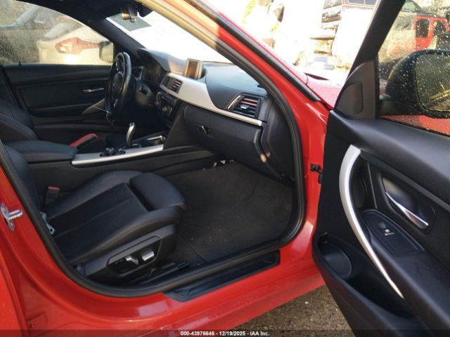 2016 BMW 320I WBA8A9C52GK619397 Photo 4