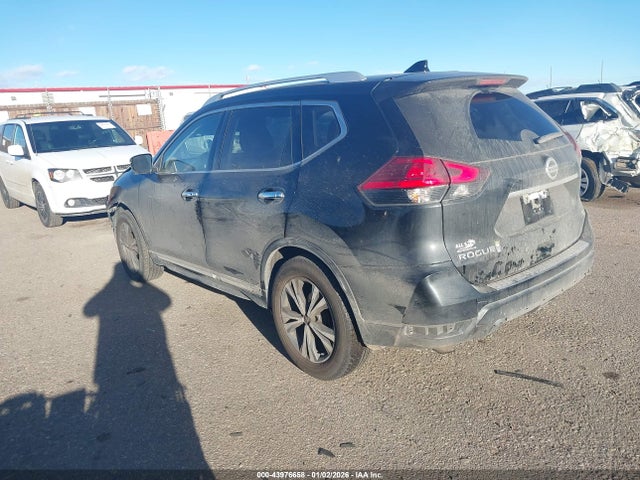 43976658 :رقم المزاد ، JN8AT2MT3HW133571 vin ، 2017 Nissan Rogue Sl مزاد بيع