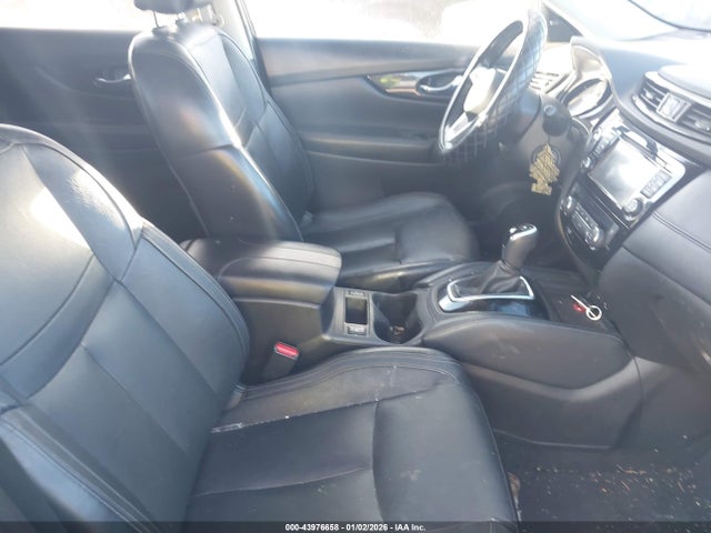 43976658 :رقم المزاد ، JN8AT2MT3HW133571 vin ، 2017 Nissan Rogue Sl مزاد بيع