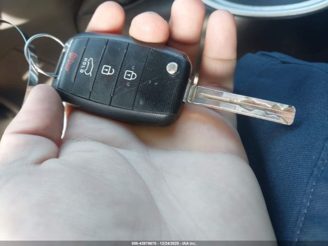 2019 KIA SOUL KNDJN2A28K7675350 Photo 10