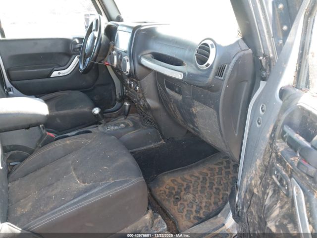 2013 JEEP WRANGLER 1C4HJWCG2DL571294 Photo 4