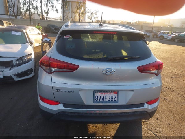Hyundai TUCSON SE 2017 KM8J33A45HU440861 Image 17