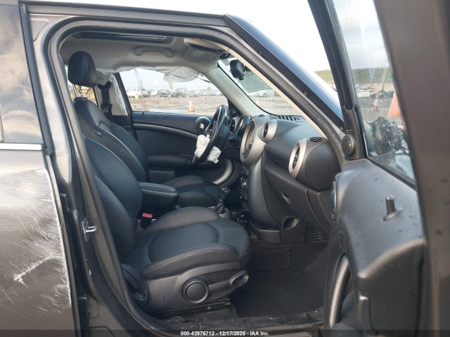 2011 MINI COOPER S COUNTRYMAN WMWZC3C53BWL78205 Photo 4