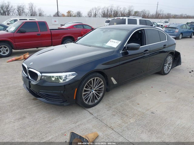 WBAJE5C52KWW17939 BMW 540I