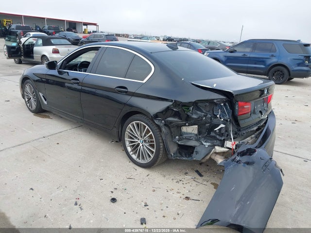 WBAJE5C52KWW17939 BMW 540I