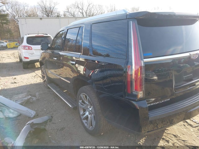 2016 CADILLAC ESCALADE 1GYS4CKJXGR451604 Photo 2
