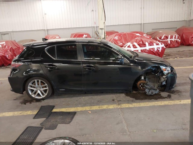 Lexus CT 200H 2015 JTHKD5BH2F2236013 Image 14