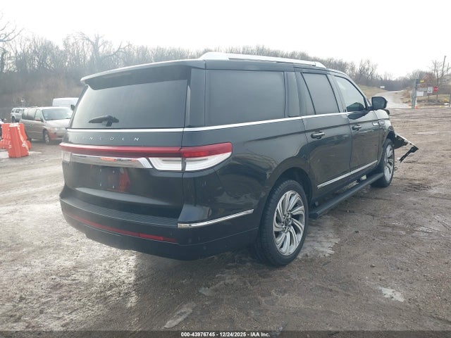 43976745 :رقم المزاد ، 5LMJJ3LT9NEL15830 vin ، 2022 Lincoln Navigator Reserve L مزاد بيع