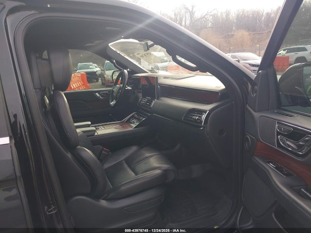 43976745 :رقم المزاد ، 5LMJJ3LT9NEL15830 vin ، 2022 Lincoln Navigator Reserve L مزاد بيع