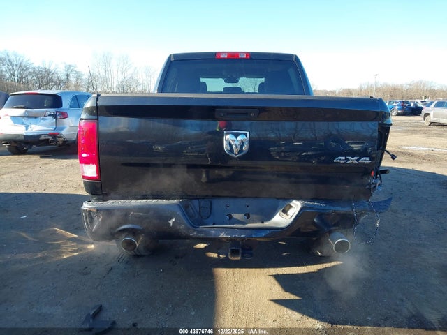 Продажа на аукционе авто 2018 Ram 1500 Express  4x4 5'7 Box, vin: 3C6RR7KT4JG129876, номер лота: 43976746