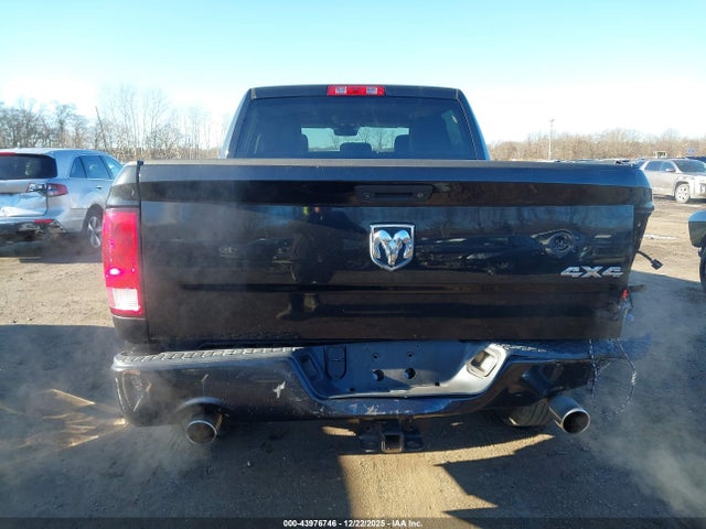 Продажа на аукционе авто 2018 Ram 1500 Express  4x4 5'7 Box, vin: 3C6RR7KT4JG129876, номер лота: 43976746