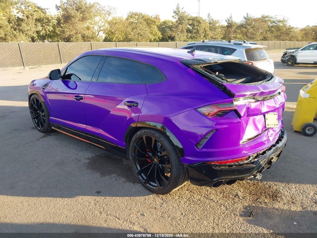 2021 LAMBORGHINI URUS ZPBUA1ZL8MLA13335 Photo 2