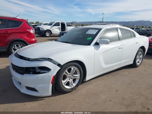 2C3CDXBG0NH120392 Dodge Charger Sxt Rwd