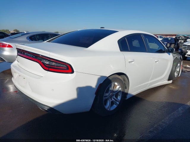 2C3CDXBG0NH120392 Dodge Charger Sxt Rwd