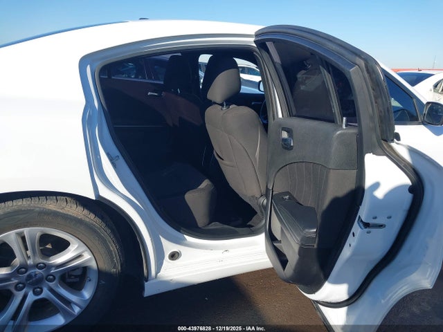 2C3CDXBG0NH120392 Dodge Charger Sxt Rwd
