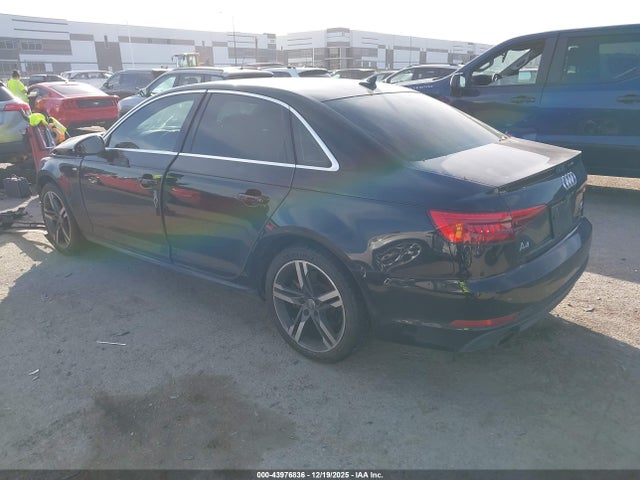 2017 AUDI A4 WAUENAF41HN000768 Photo 2