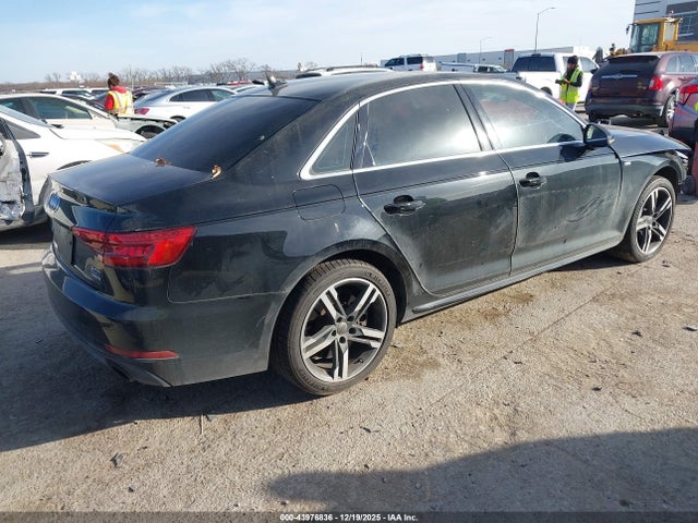 2017 AUDI A4 WAUENAF41HN000768 Photo 3