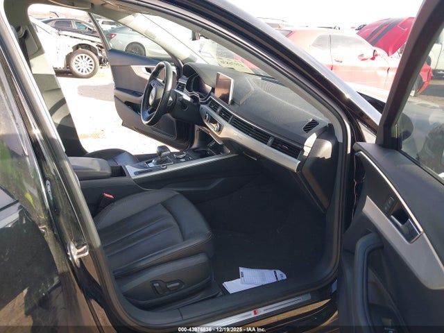 2017 AUDI A4 WAUENAF41HN000768 Photo 4
