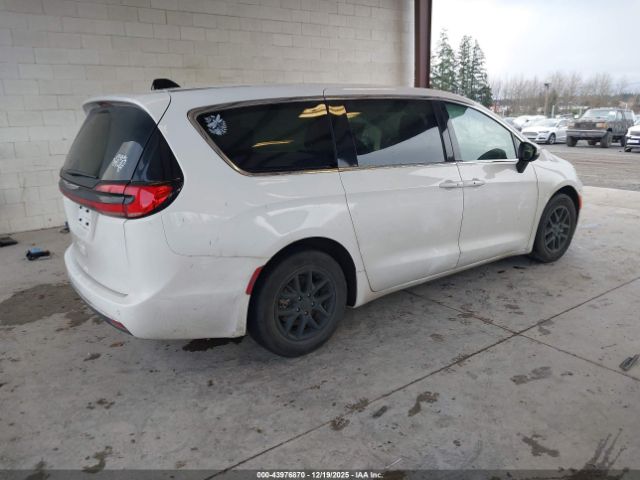 2023 CHRYSLER PACIFICA 2C4RC1BG9PR607321 Photo 3