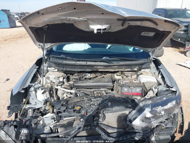 43976872 :رقم المزاد ، JN8AT2MT8LW005576 vin ، 2020 Nissan Rogue Sv Fwd مزاد بيع