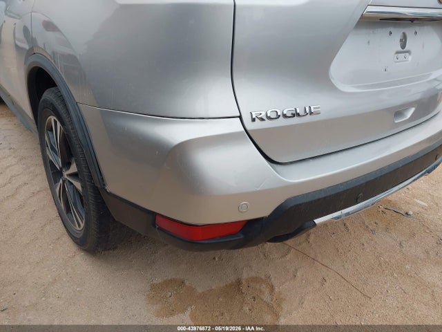 43976872 :رقم المزاد ، JN8AT2MT8LW005576 vin ، 2020 Nissan Rogue Sv Fwd مزاد بيع