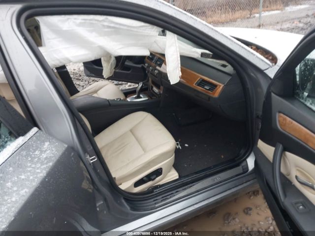 2010 BMW 528I WBANV1C50AC389093 Photo 4