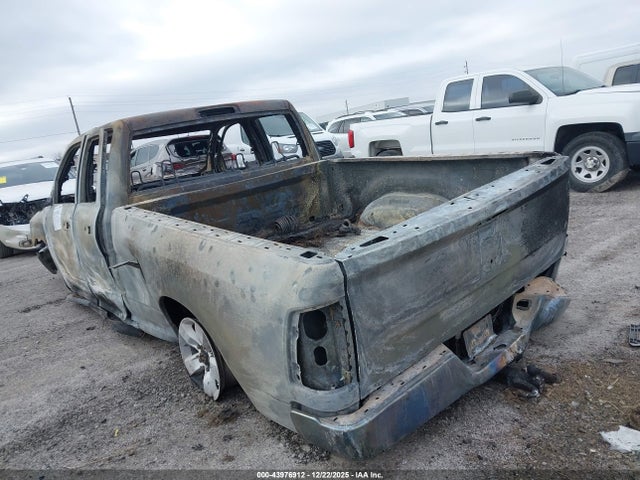 43976912 :رقم المزاد ، 1C6RR6FT0JS118001 vin ، 2018 Ram 1500 Tradesman  4x2 6'4 Box مزاد بيع