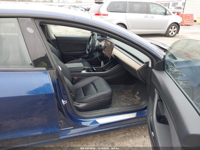 2020 TESLA MODEL 3 5YJ3E1EA1LF739714 Photo 4