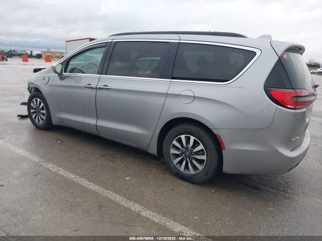 2021 CHRYSLER PACIFICA HYBRID 2C4RC1R74MR544663 Photo 2