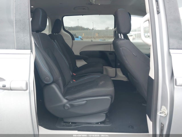2021 CHRYSLER PACIFICA HYBRID 2C4RC1R74MR544663 Photo 7