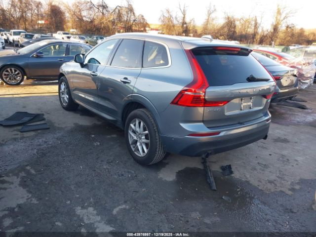 2018 VOLVO XC60 YV4102RK2J1042683 Photo 2