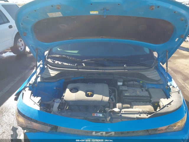 KNDJ23AU4R7226421 KIA SOUL S