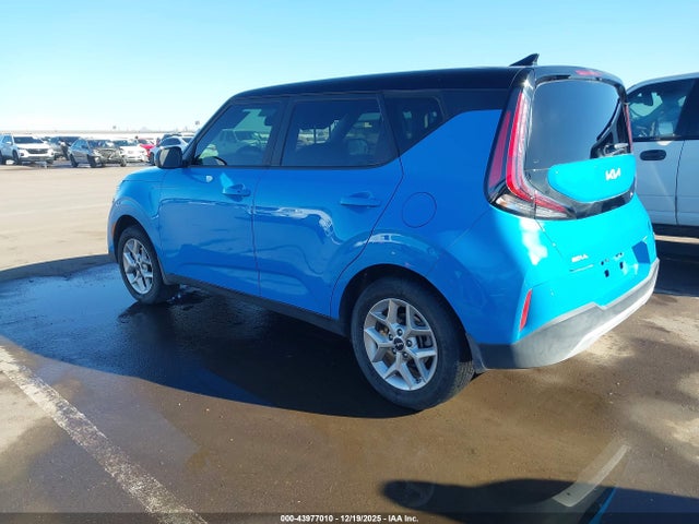 KNDJ23AU4R7226421 KIA SOUL S
